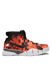 Sneakers alte mimetiche arancioni di Nike