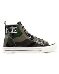 Sneakers alte mimetiche verde scuro di Valentino Garavani