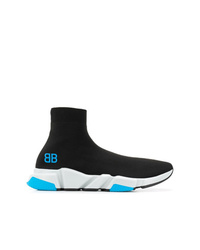 Sneakers alte nere e bianche di Balenciaga