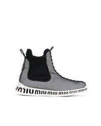 Sneakers alte nere e bianche di Miu Miu