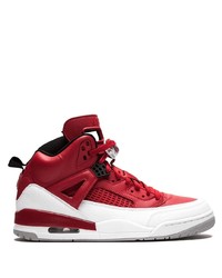 Sneakers alte rosse e bianche di Jordan
