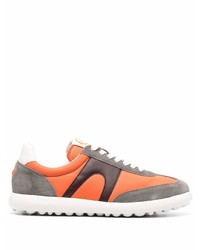 Sneakers basse arancioni di Camper