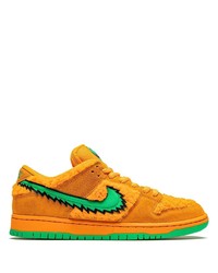 Sneakers basse arancioni di Nike