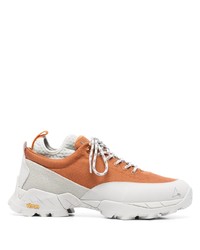 Sneakers basse arancioni di Roa