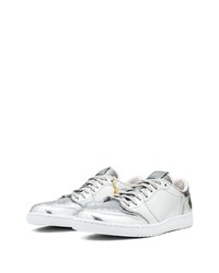 Sneakers basse argento di Jordan