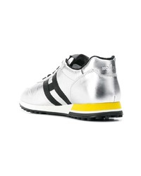 Sneakers basse argento di Hogan