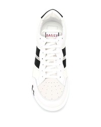 Sneakers basse bianche e nere di Bally
