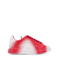 Sneakers basse bianche e rosse di Alexander McQueen