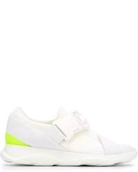 Sneakers basse bianche di Christopher Kane