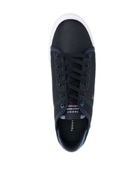 Sneakers basse blu scuro di Tommy Hilfiger