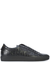 Sneakers basse con stelle nere di Givenchy