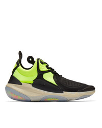 Sneakers basse di gomma nere di Nike