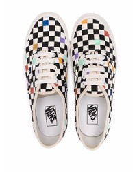Sneakers basse di tela a quadri bianche e nere di Vans