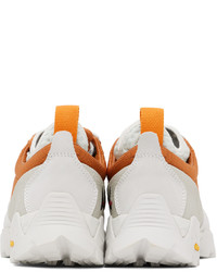 Sneakers basse di tela arancioni di Roa