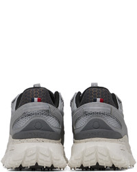 Sneakers basse di tela argento di Moncler