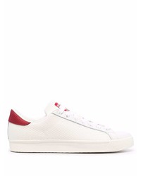 Sneakers basse di tela bianche e rosse di adidas