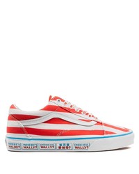 Sneakers basse di tela bianche e rosse di Vans