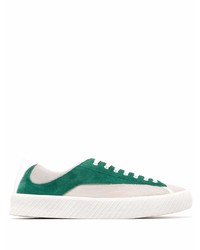 Sneakers basse di tela bianche e verdi di BY FA