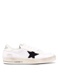 Sneakers basse di tela con stelle bianche e nere di Golden Goose