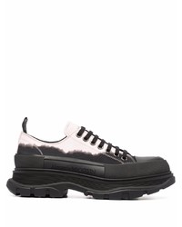 Sneakers basse di tela effetto tie-dye nere e bianche di Alexander McQueen
