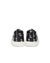 Sneakers basse di tela effetto tie-dye nere e bianche di Giuseppe Zanotti