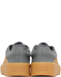 Sneakers basse di tela grigie di adidas Originals