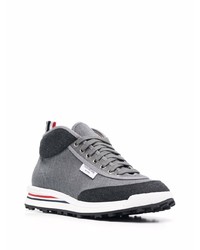 Sneakers basse di tela grigie di Thom Browne