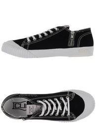 Sneakers basse di tela nere e bianche