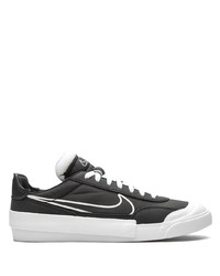 Sneakers basse di tela nere e bianche di Nike