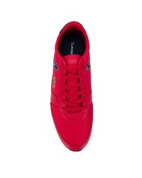 Sneakers basse di tela rosse di Lacoste