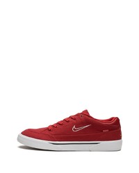 Sneakers basse di tela rosse di Nike