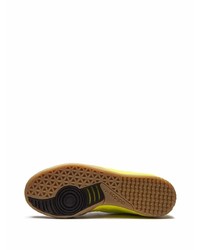 Sneakers basse di tela senapi di adidas