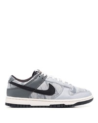 Sneakers basse di tela stampate grigie di Nike
