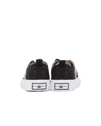 Sneakers basse di tela stampate nere e bianche di McQ Alexander McQueen