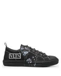 Sneakers basse di tela stampate nere di Valentino Garavani