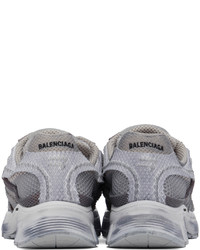 Sneakers basse grigie di Balenciaga
