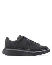 Sneakers basse grigio scuro di Alexander McQueen