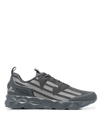 Sneakers basse grigio scuro di Ea7 Emporio Armani