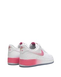 Sneakers basse in pelle a fiori bianche di Nike