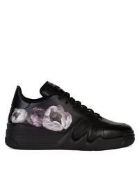 Sneakers basse in pelle a fiori nere di Giuseppe Zanotti