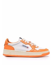 Sneakers basse in pelle arancioni di AUTRY