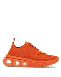 Sneakers basse in pelle arancioni di Ferragamo