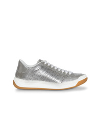 Sneakers basse in pelle argento di Burberry