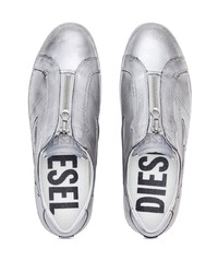 Sneakers basse in pelle argento di Diesel