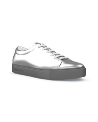 Sneakers basse in pelle argento di Swear