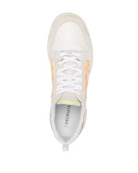 Sneakers basse in pelle beige di Premiata