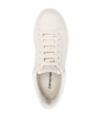 Sneakers basse in pelle beige di Emporio Armani