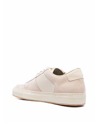 Sneakers basse in pelle beige di Common Projects