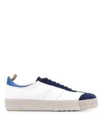 Sneakers basse in pelle bianche e blu scuro di Giorgio Armani