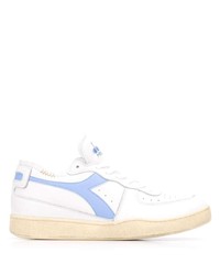 Sneakers basse in pelle bianche e blu di Diadora
